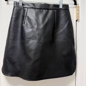 Hello Molly NWT Black Vegan Leather Mini Skirt Biker Core | Size 4 Small